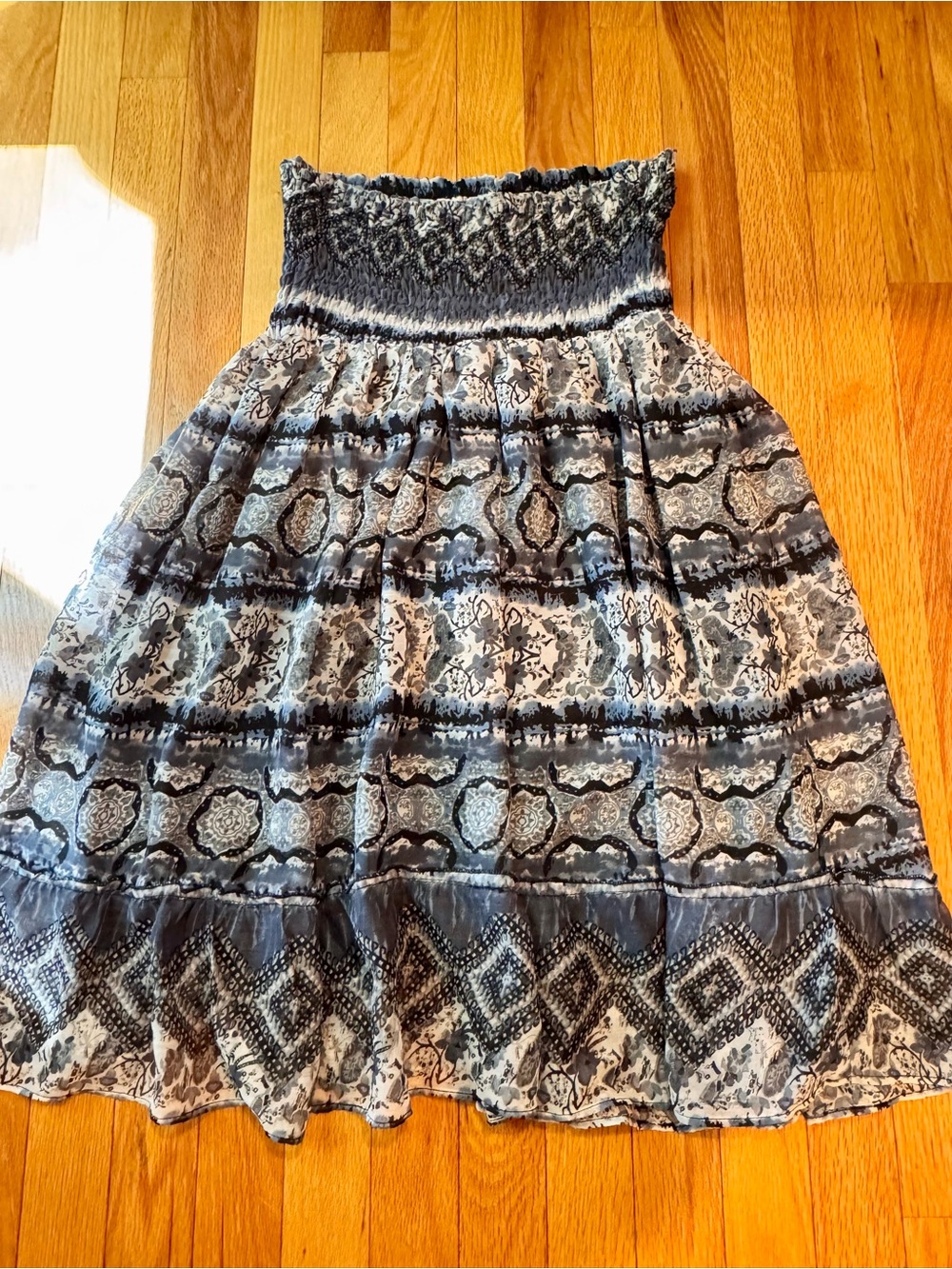 New Glory Strapless Dress Size Medium